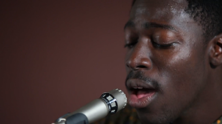 Moses Sumney - "Replaceable" (Video)