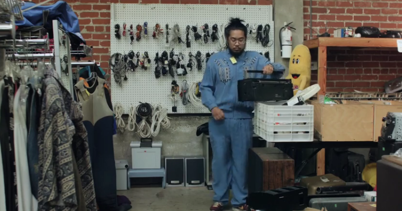 Mndsgn - "Camelblues" (Video)